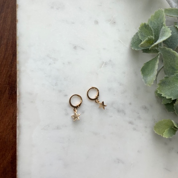 The Kerstin - Mini Star Hoop Earrings - Picture 2 of 4